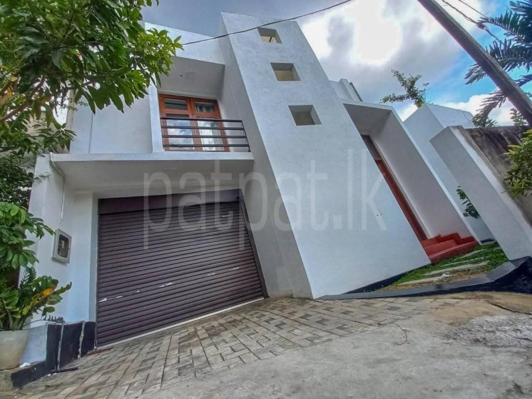 House for Sale in Makola