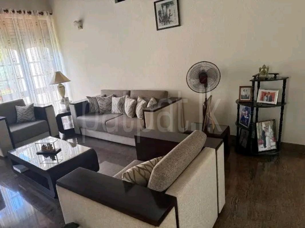House for Sale in Wellawatta (Colombo 06)