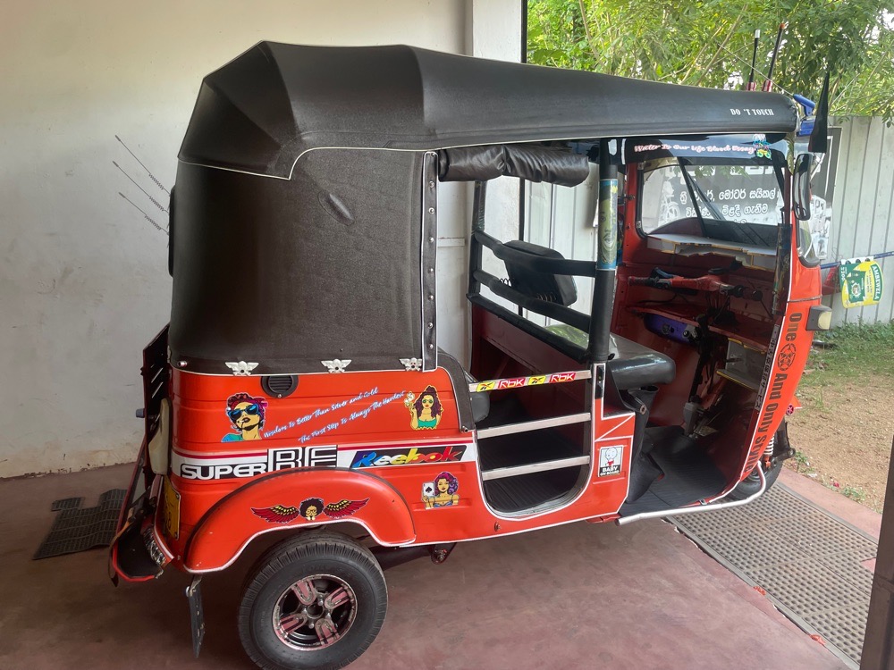 Bajaj Three Wheel 2006 - භාවිතා කරන ලද ත්‍රිරෝද රථය sale in Sri Lanka - patpat.lk