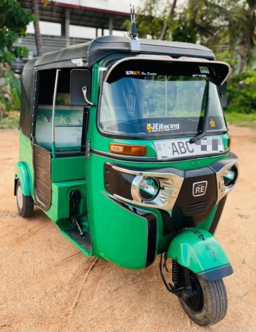 Bajaj Three Wheel 2015 - භාවිතා කරන ලද ත්‍රිරෝද රථය sale in Sri Lanka - patpat.lk