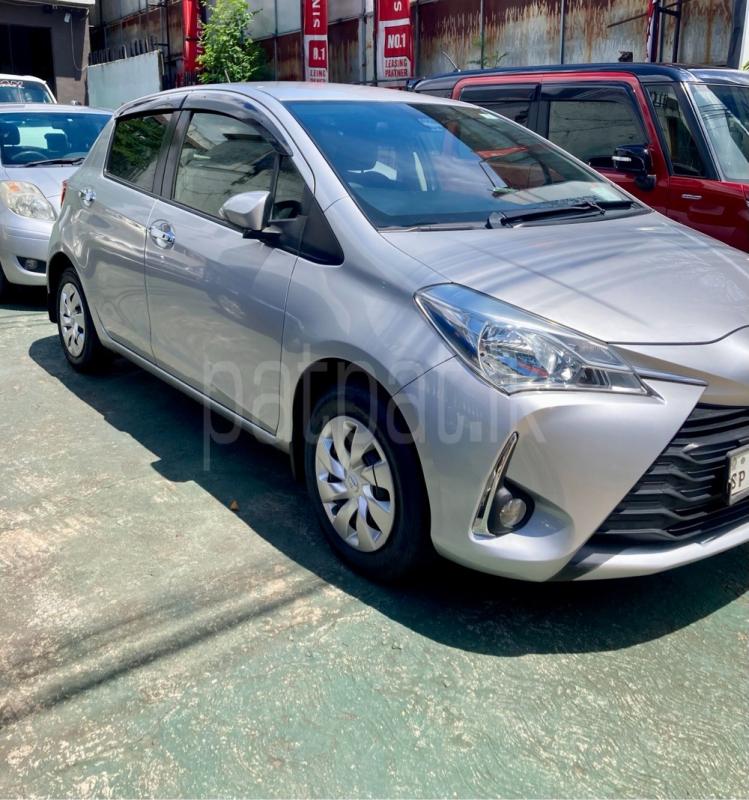 Toyota Vitz 2018 - භාවිතා කරන ලද කාර් sale in Sri Lanka - patpat.lk