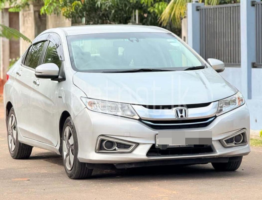 Honda Grace 2015 - பயன்படுத்தப்பட்டது கார் sale in Sri Lanka - patpat.lk