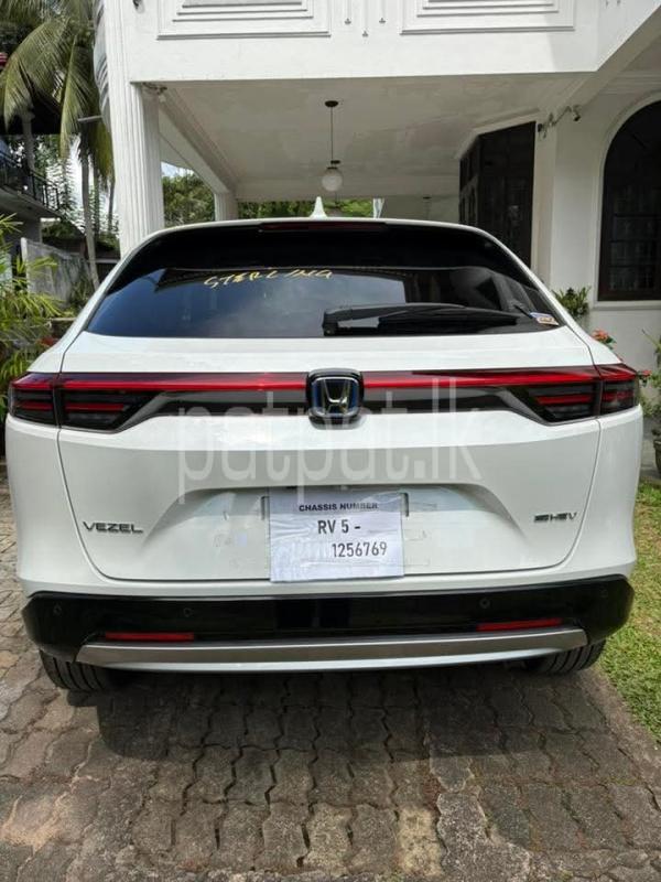 Advertisement image 6