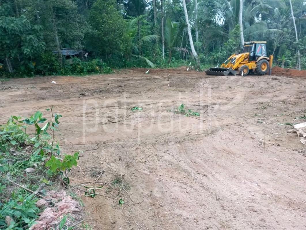 Residential Land for Sale in Kandana