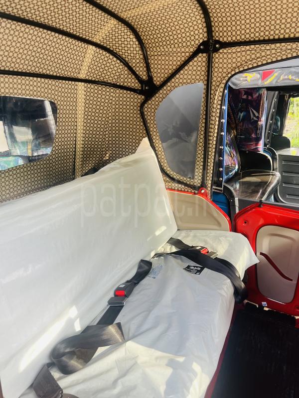 Bajaj Three Wheel 2025 - சான்றளிக்கப்பட்டது முச்சக்கர வண்டி sale in Sri Lanka - patpat.lk