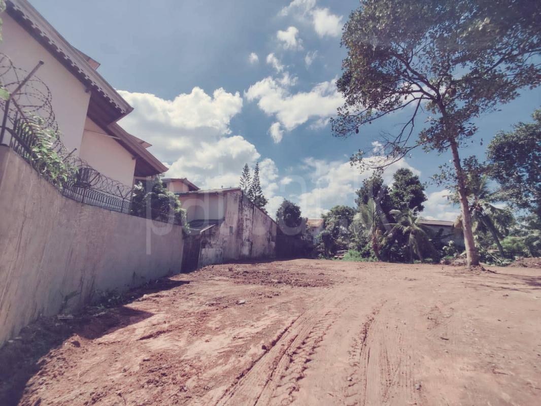Commercial Land for Sale in Athurugiriya