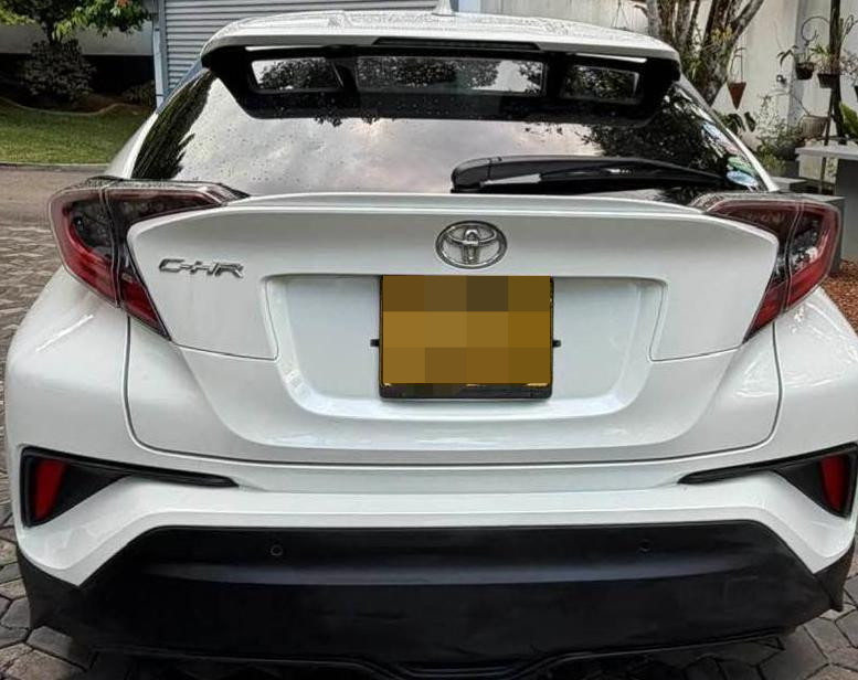 Toyota CHR 2017 - Used SUV sale in Sri Lanka - patpat.lk