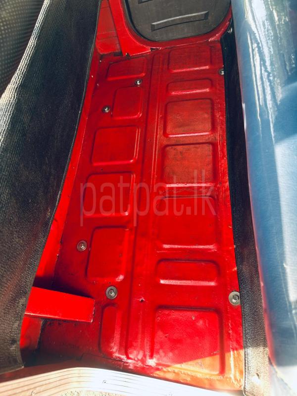 Bajaj Three Wheel 2006 - பயன்படுத்தப்பட்டது முச்சக்கர வண்டி sale in Sri Lanka - patpat.lk