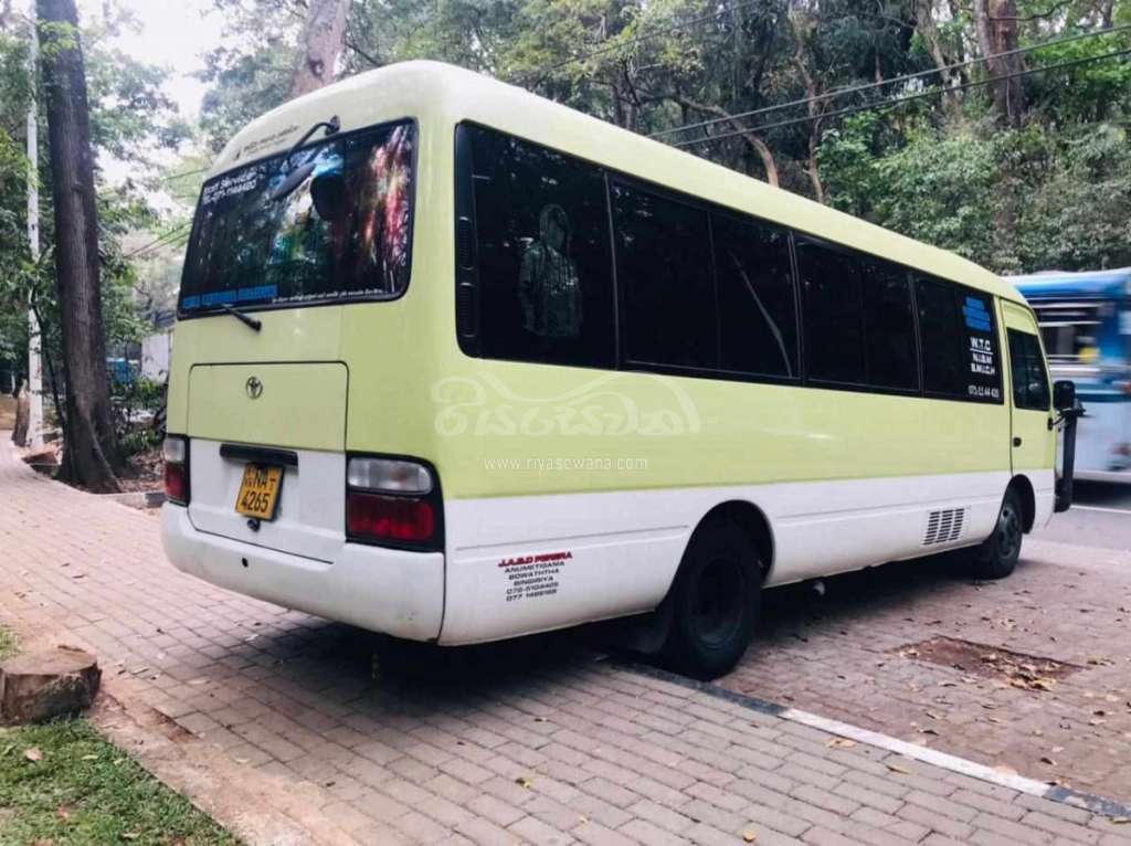 Toyota Coaster 2006 - Used Bus sale in Sri Lanka - patpat.lk