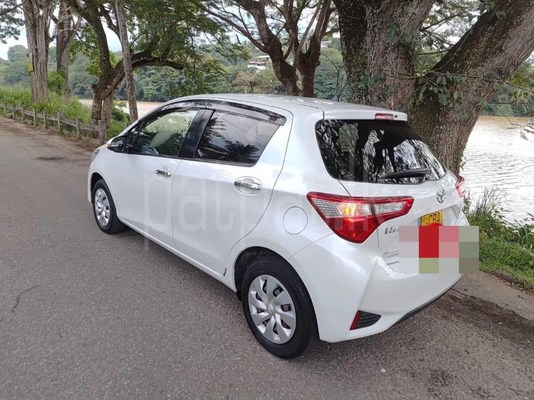 Toyota Vitz 2018 - භාවිතා කරන ලද කාර් sale in Sri Lanka - patpat.lk