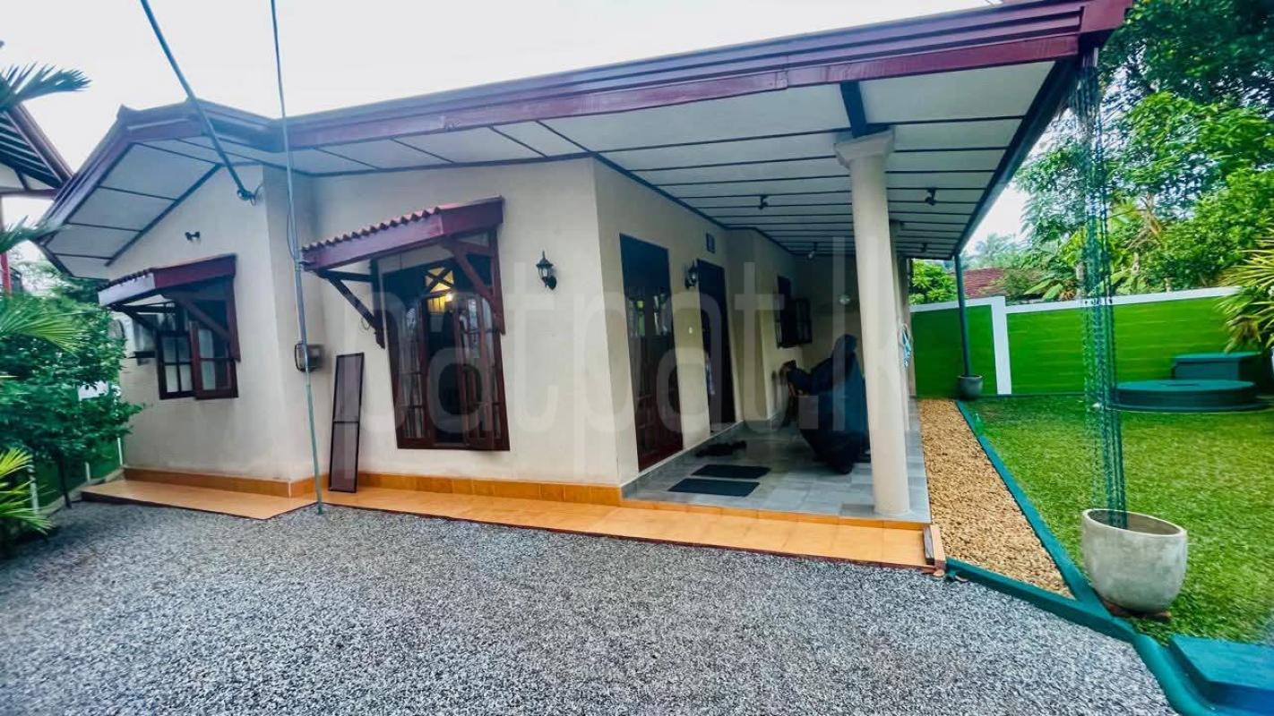 House for Sale in Athurugiriya