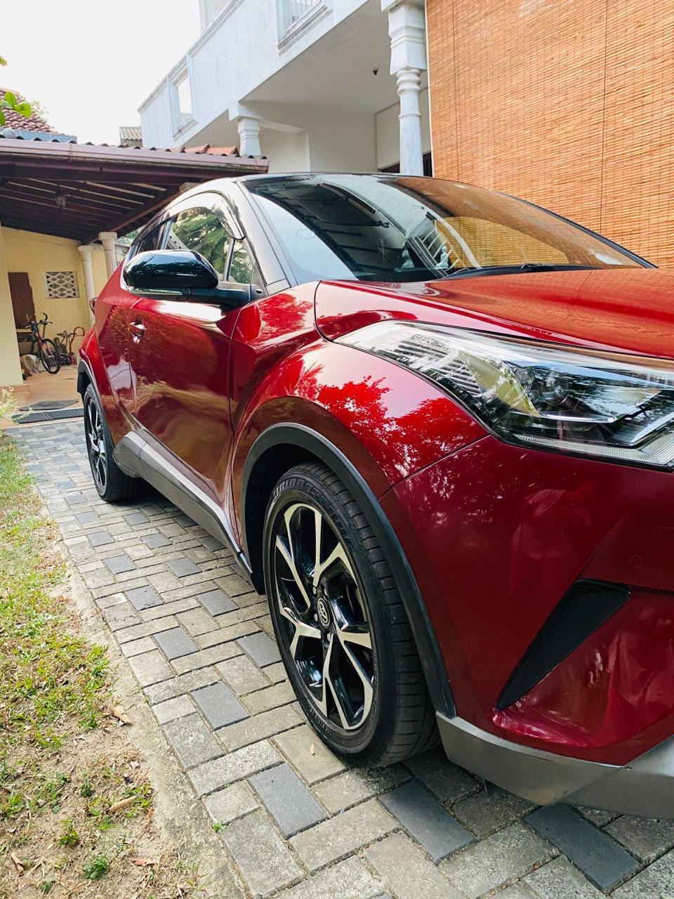 Toyota CHR 2018 - பயன்படுத்தப்பட்டது SUV sale in Sri Lanka - patpat.lk