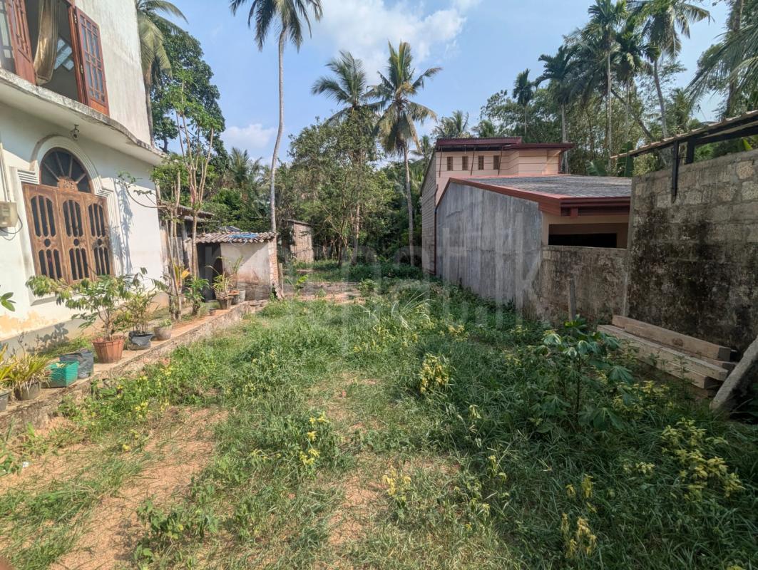 Commercial Land for Sale in Mandawala