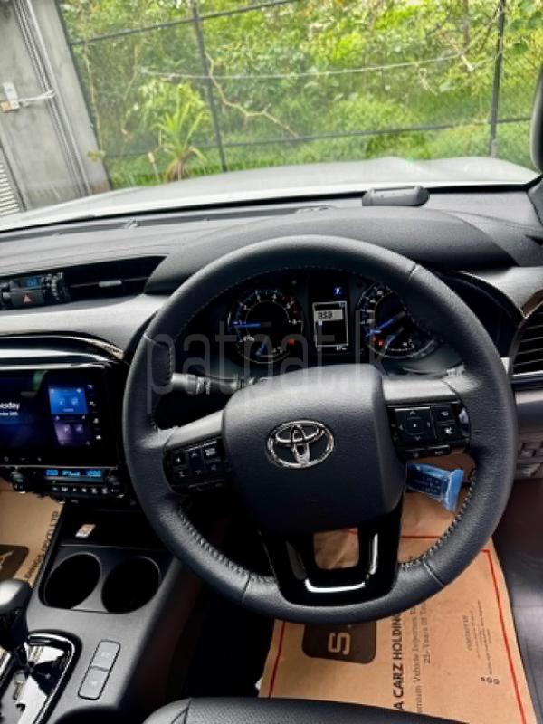 Advertisement image 6