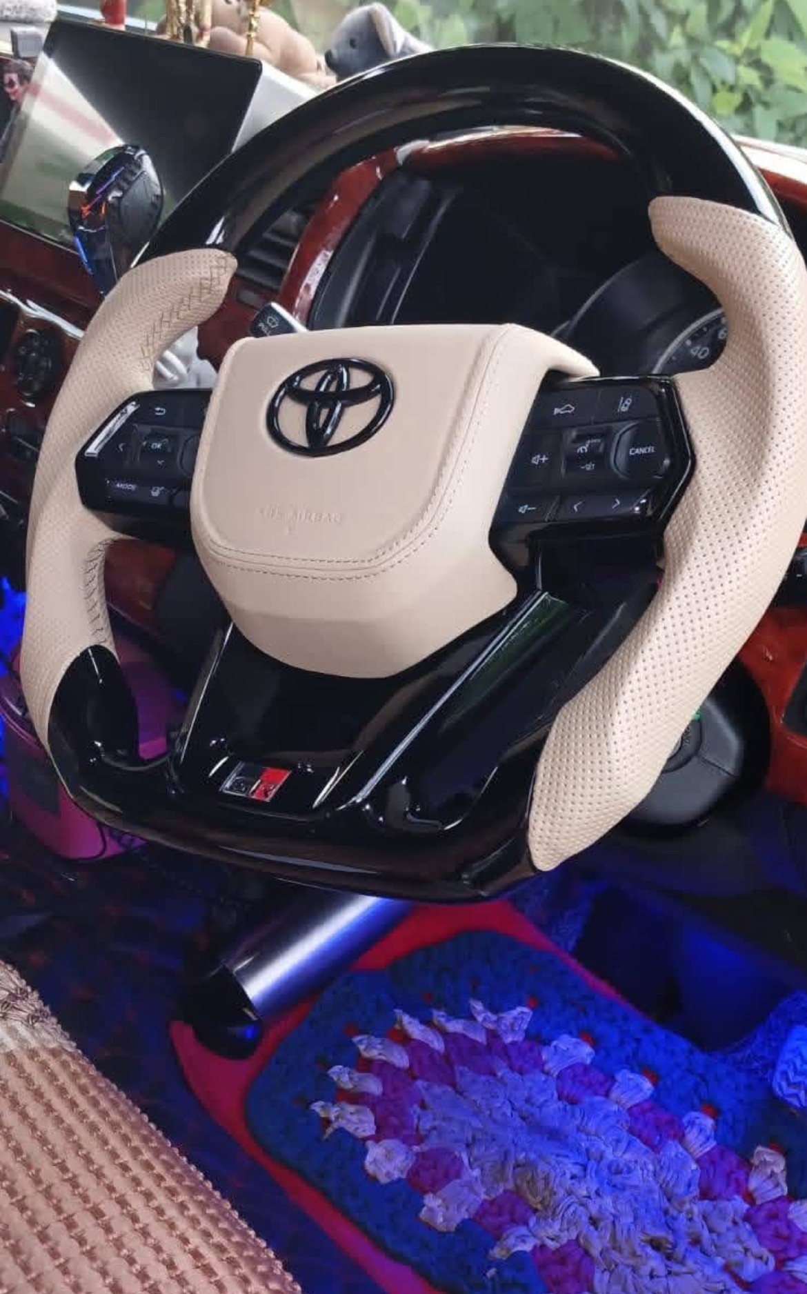 Toyota Hiace 2007 - பயன்படுத்தப்பட்டது வேன் sale in Sri Lanka - patpat.lk