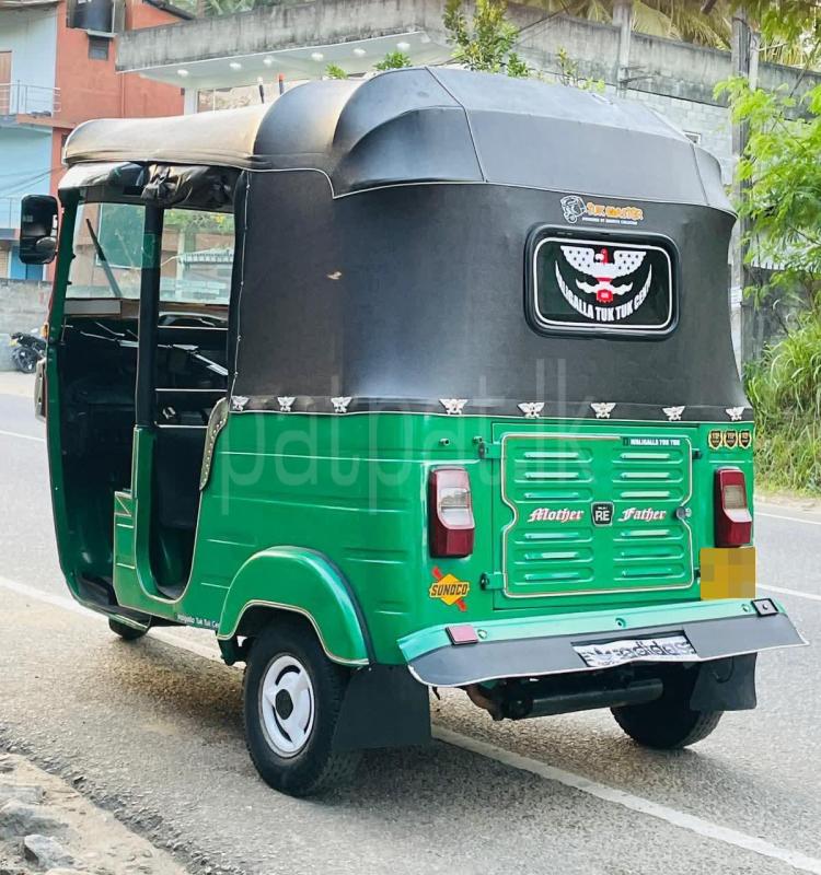 Bajaj Three Wheel 2015 - Used Three wheeler sale in Sri Lanka - patpat.lk