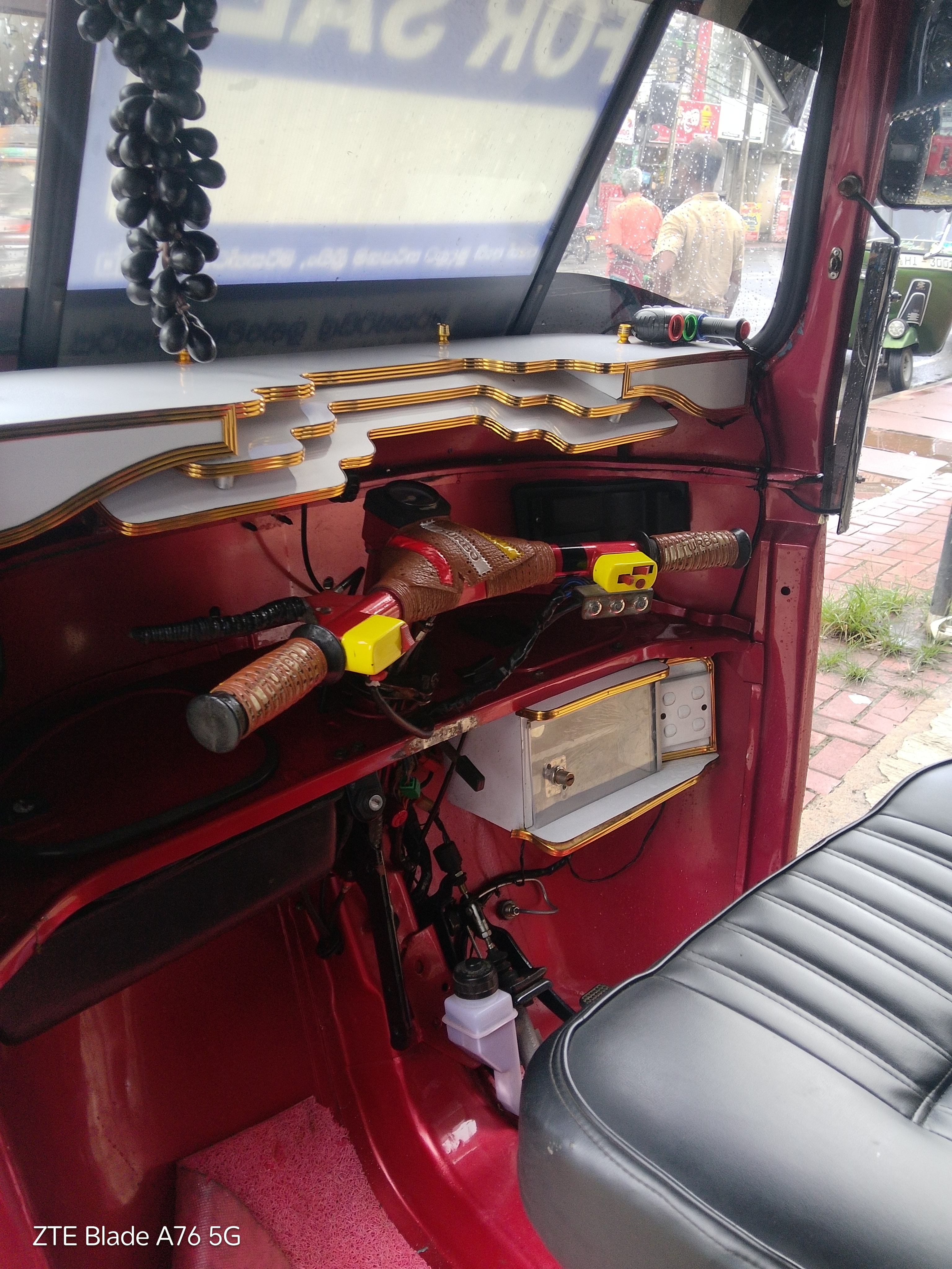 Bajaj Three Wheel 2005 - பயன்படுத்தப்பட்டது முச்சக்கர வண்டி sale in Sri Lanka - patpat.lk
