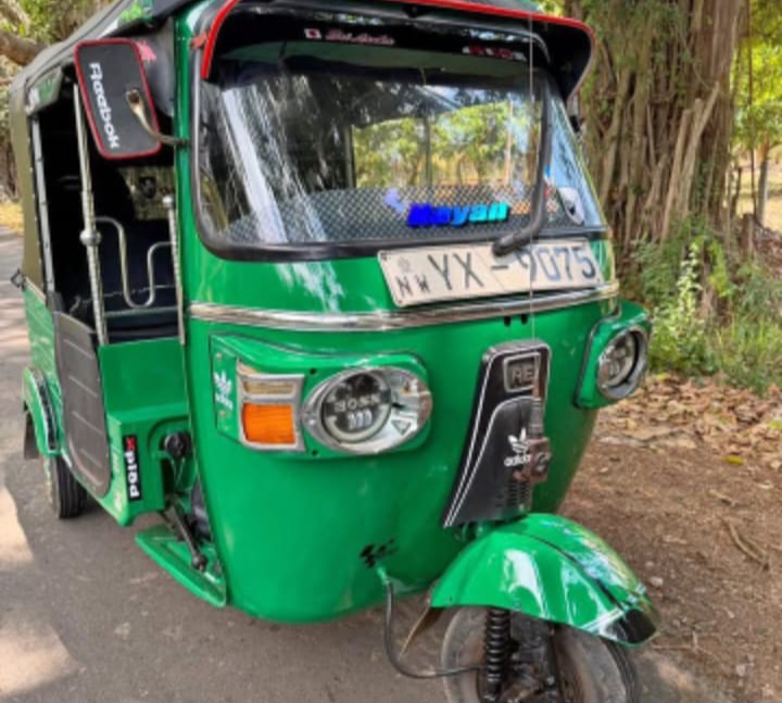 Bajaj Three Wheel 2011 - பயன்படுத்தப்பட்டது முச்சக்கர வண்டி sale in Sri Lanka - patpat.lk