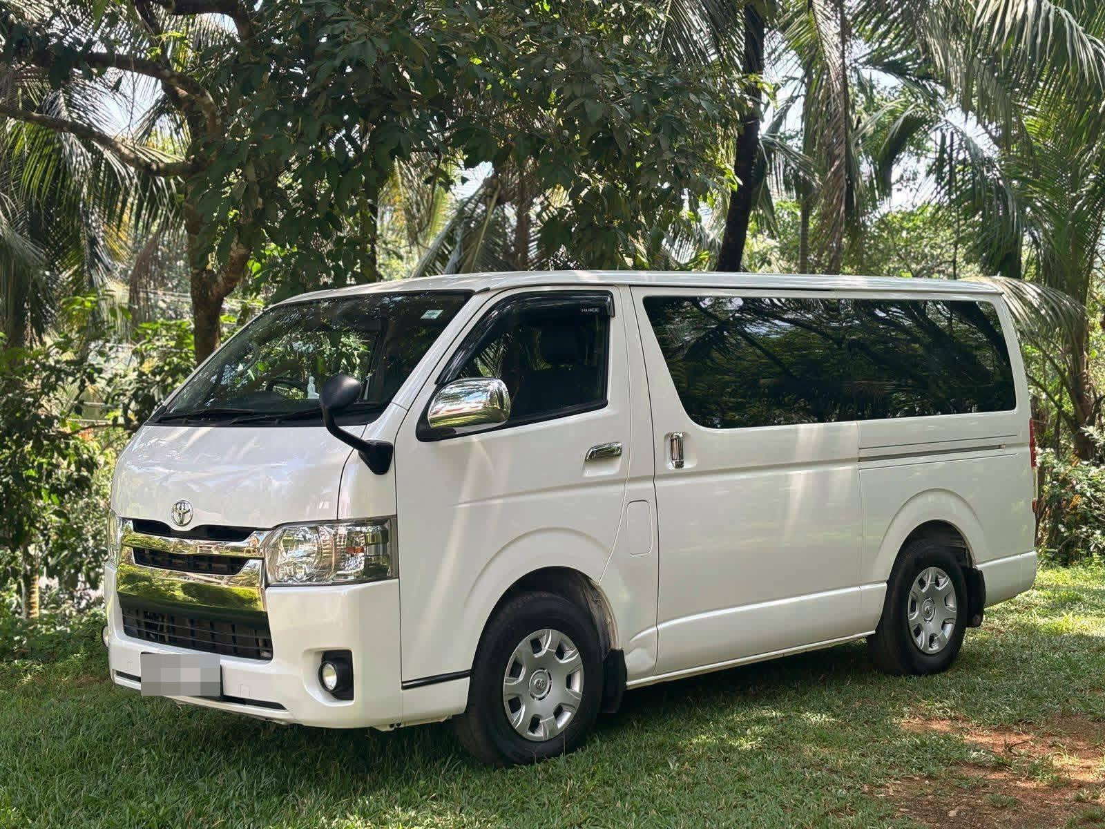 Toyota Hiace 2015 - Used Van sale in Sri Lanka - patpat.lk