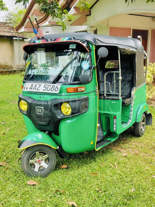 Bajaj Three Wheel 2015 - பயன்படுத்தப்பட்டது முச்சக்கர வண்டி sale in Sri Lanka - patpat.lk