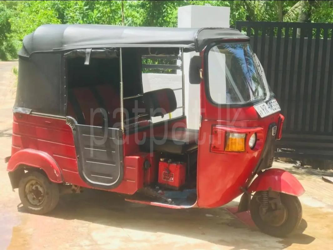 Bajaj 4 stroke 2011 - பயன்படுத்தப்பட்டது முச்சக்கர வண்டி sale in Sri Lanka - patpat.lk