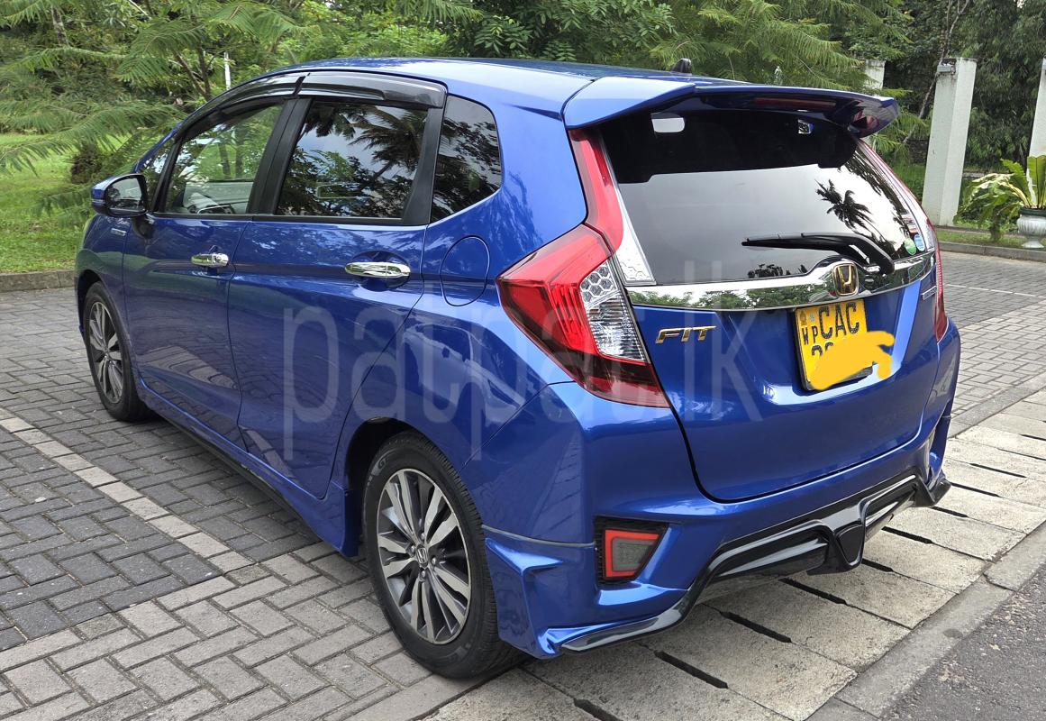 Honda Fit 2014 - භාවිතා කරන ලද කාර් sale in Sri Lanka - patpat.lk