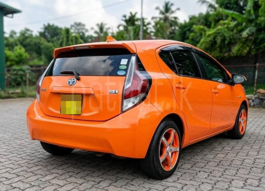Toyota Aqua 2015 - භාවිතා කරන ලද කාර් sale in Sri Lanka - patpat.lk