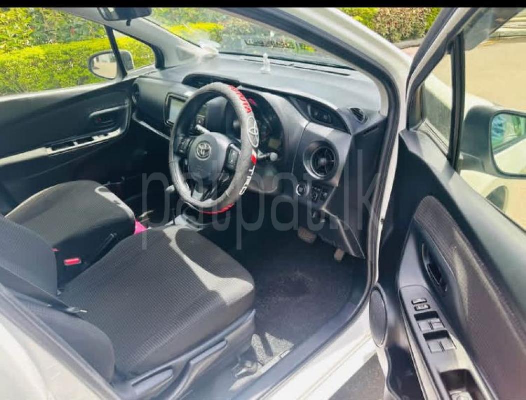 Toyota Vitz 2016 - பயன்படுத்தப்பட்டது கார் sale in Sri Lanka - patpat.lk