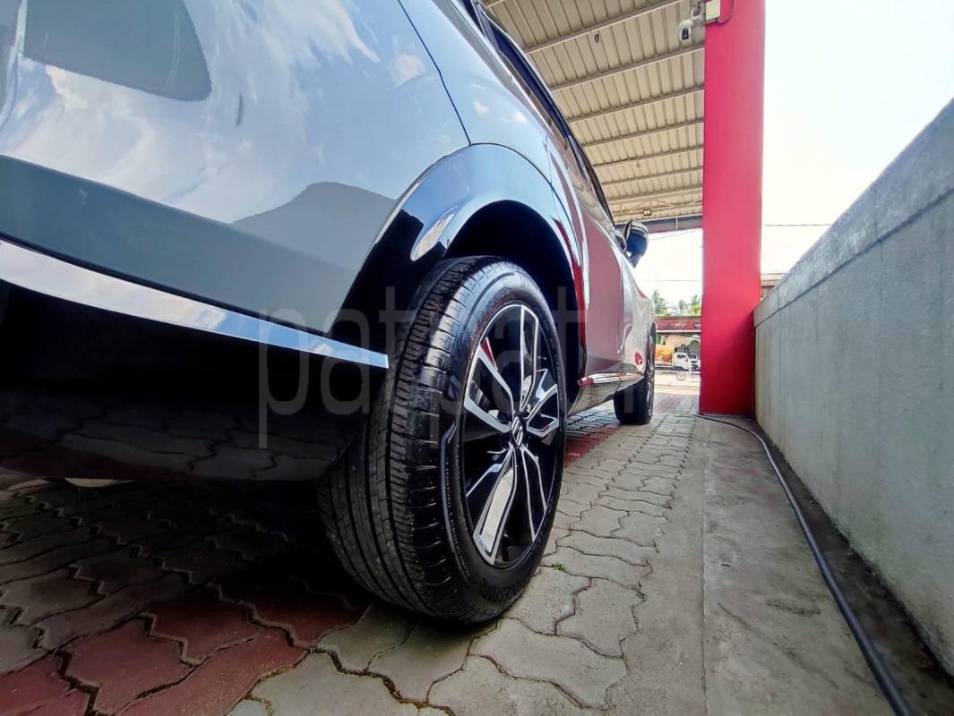 Honda Vezel 2024 - Reconditioned SUV sale in Sri Lanka - patpat.lk