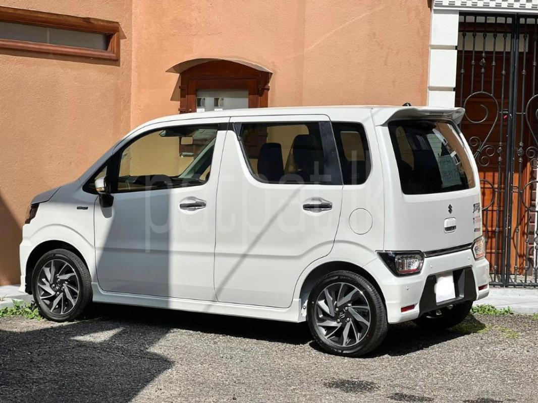 Advertisement image 3