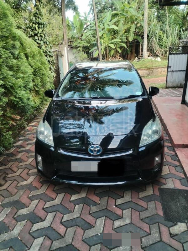 Toyota Prius 2011 - பயன்படுத்தப்பட்டது கார் sale in Sri Lanka - patpat.lk