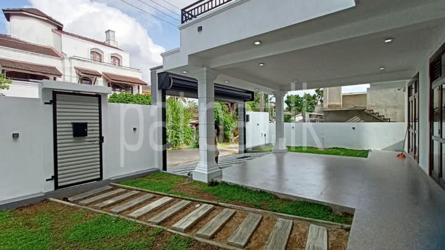 Advertisement image 6