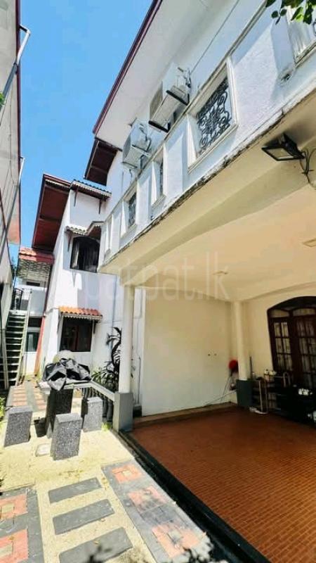 House for Sale in Navagamuwa