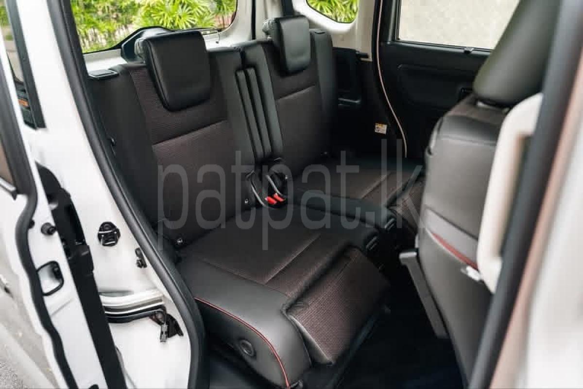 Advertisement image 6