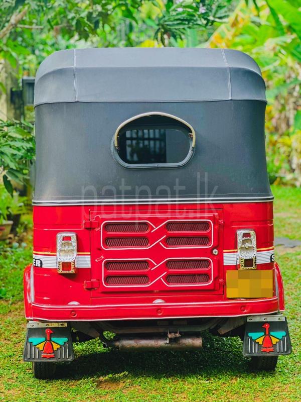Bajaj Three Wheel 2014 - பயன்படுத்தப்பட்டது முச்சக்கர வண்டி sale in Sri Lanka - patpat.lk