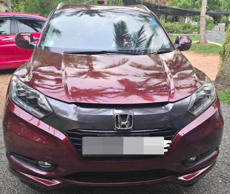 Honda Vezel 2015 - பயன்படுத்தப்பட்டது SUV sale in Sri Lanka - patpat.lk