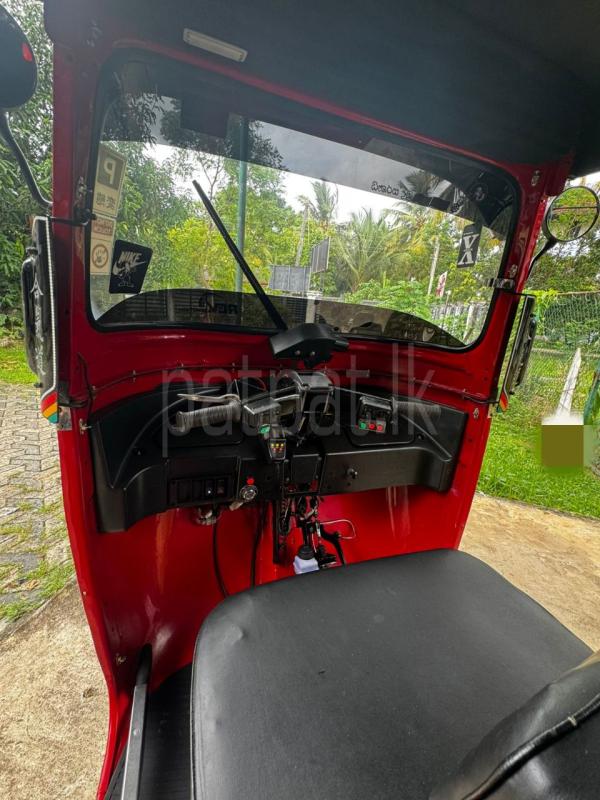 Bajaj 4 stroke 2012 - பயன்படுத்தப்பட்டது முச்சக்கர வண்டி sale in Sri Lanka - patpat.lk