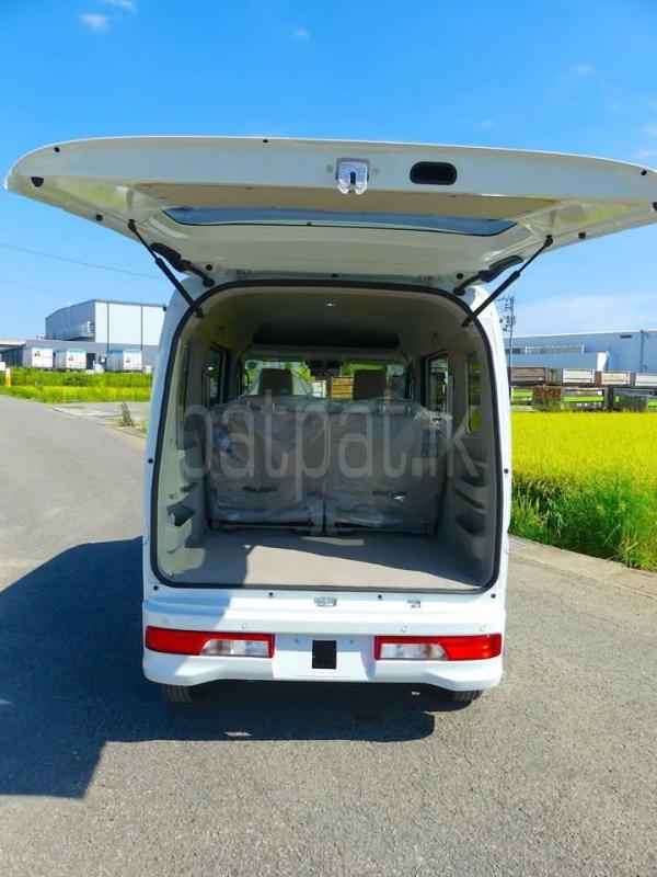 Advertisement image 3