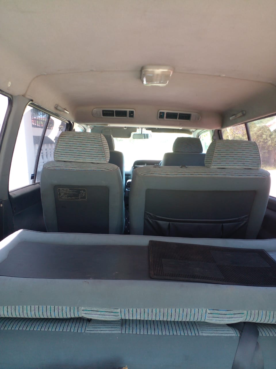 Toyota Hiace 1991 - භාවිතා කරන ලද වෑන් රථය sale in Sri Lanka - patpat.lk