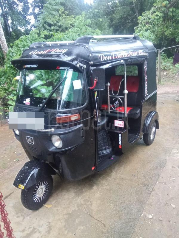 Bajaj 4 stroke 2014 - பயன்படுத்தப்பட்டது முச்சக்கர வண்டி sale in Sri Lanka - patpat.lk