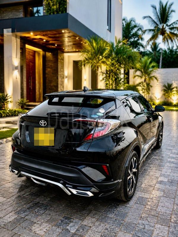 Toyota CHR 2020 - பயன்படுத்தப்பட்டது SUV sale in Sri Lanka - patpat.lk