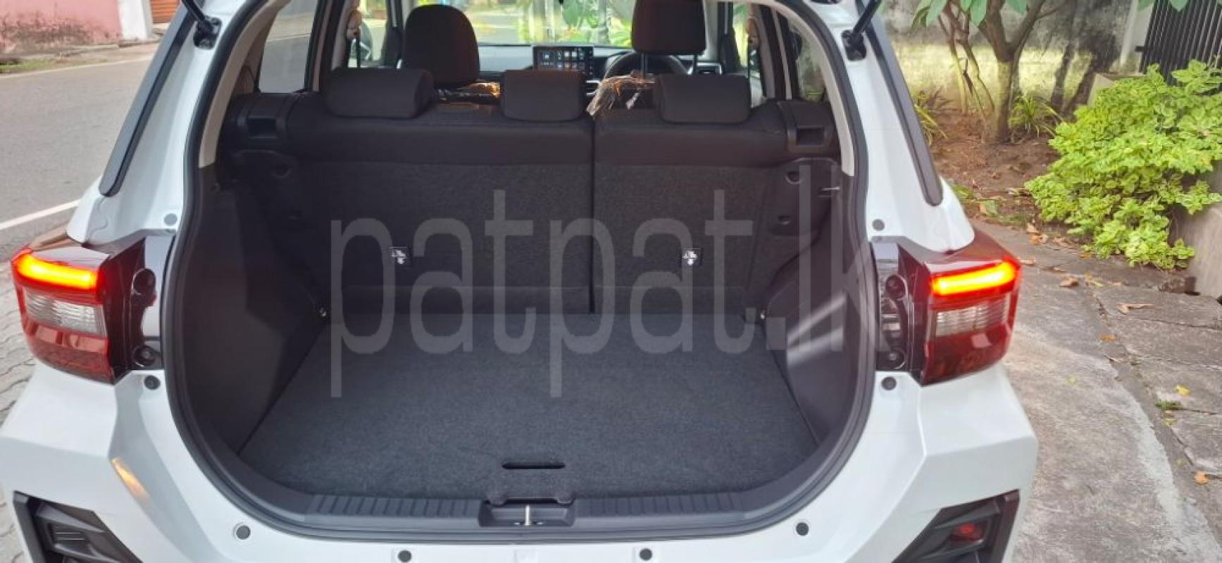 Advertisement image 6