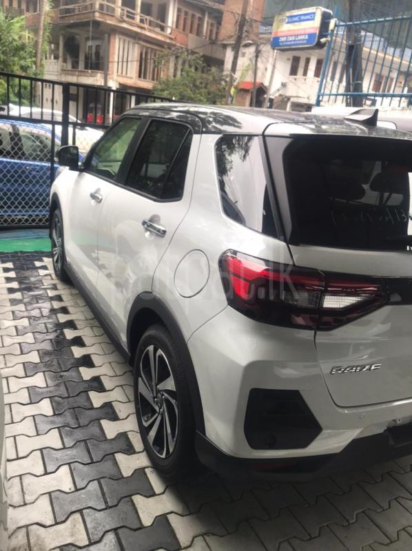 Advertisement image 4