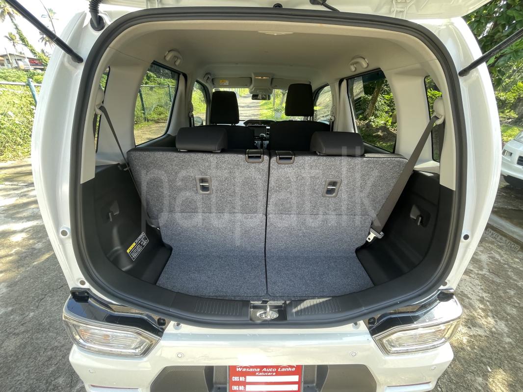 Advertisement image 6