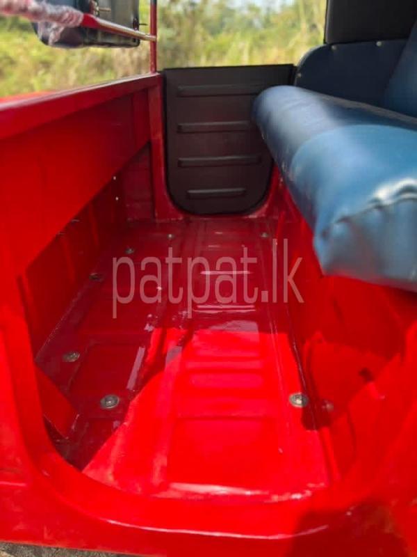 Advertisement image 6