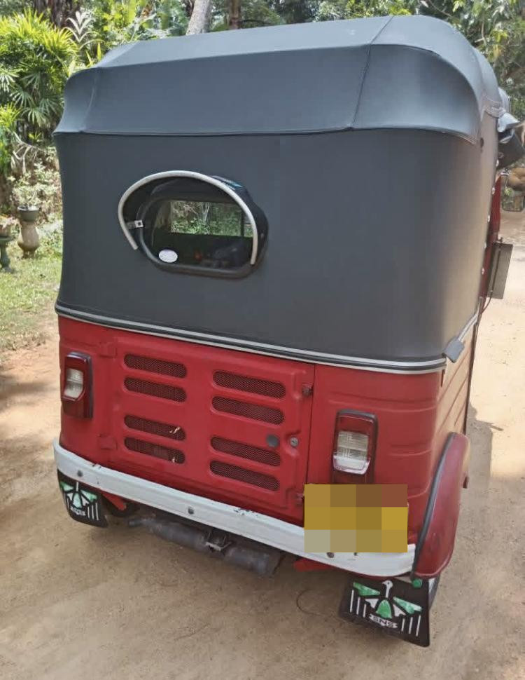 Bajaj Three Wheel 2015 - Used Three wheeler sale in Sri Lanka - patpat.lk