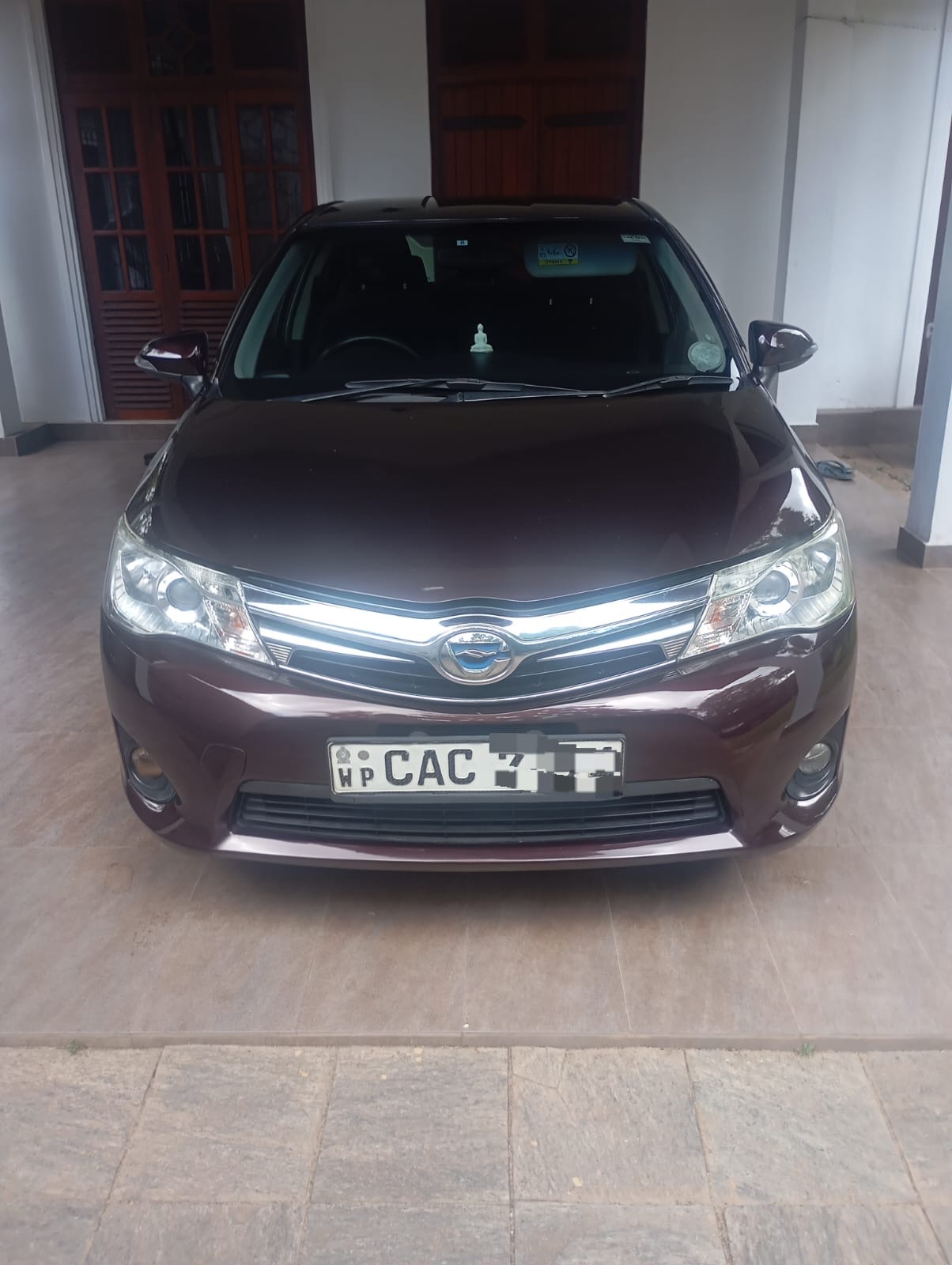 Toyota Axio 2014 - භාවිතා කරන ලද කාර් sale in Sri Lanka - patpat.lk