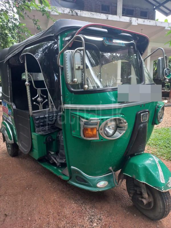 Bajaj Three Wheel 2013 - பயன்படுத்தப்பட்டது முச்சக்கர வண்டி sale in Sri Lanka - patpat.lk