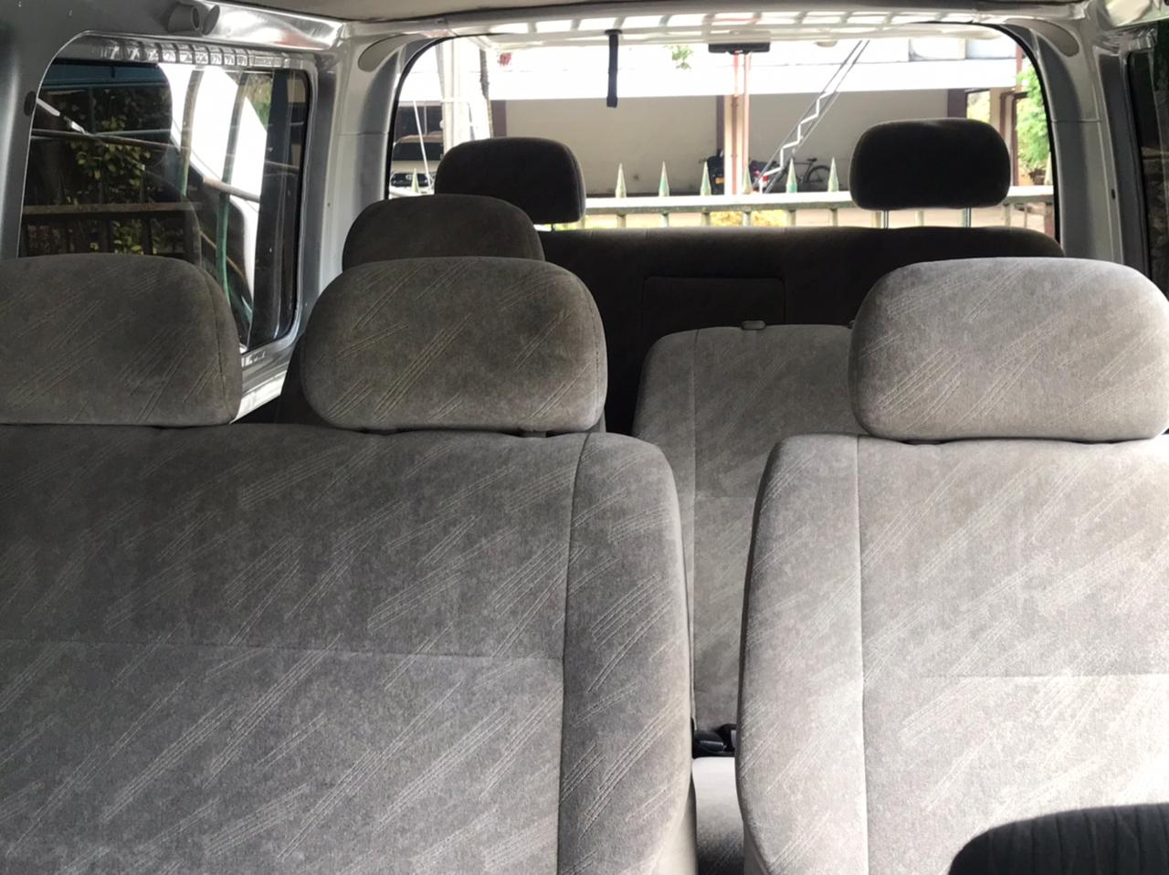 Toyota Hiace 2012 - பயன்படுத்தப்பட்டது வேன் sale in Sri Lanka - patpat.lk