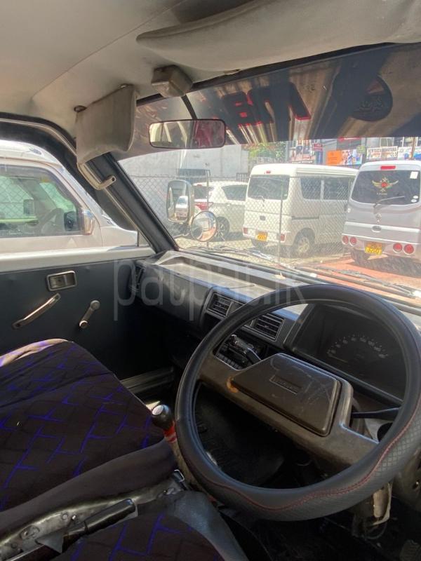 Mazda Bongo 1990 - பயன்படுத்தப்பட்டது வேன் sale in Sri Lanka - patpat.lk